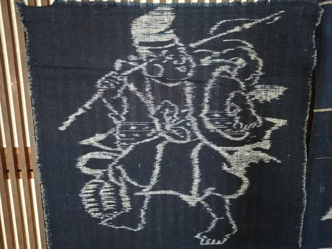 古い絵絣 ハギレ 人物文4点まとめて 美術品・アンティーク・コレクション