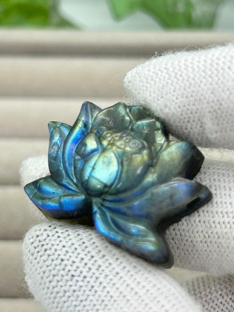 天然石ラブラドライト　蓮パーツ　No.1240