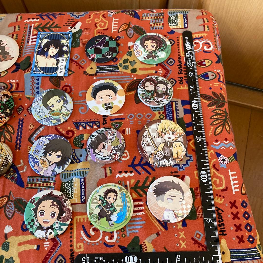鬼滅の刃　KIMETSU NO YAIBA 缶バッジ　20点セット