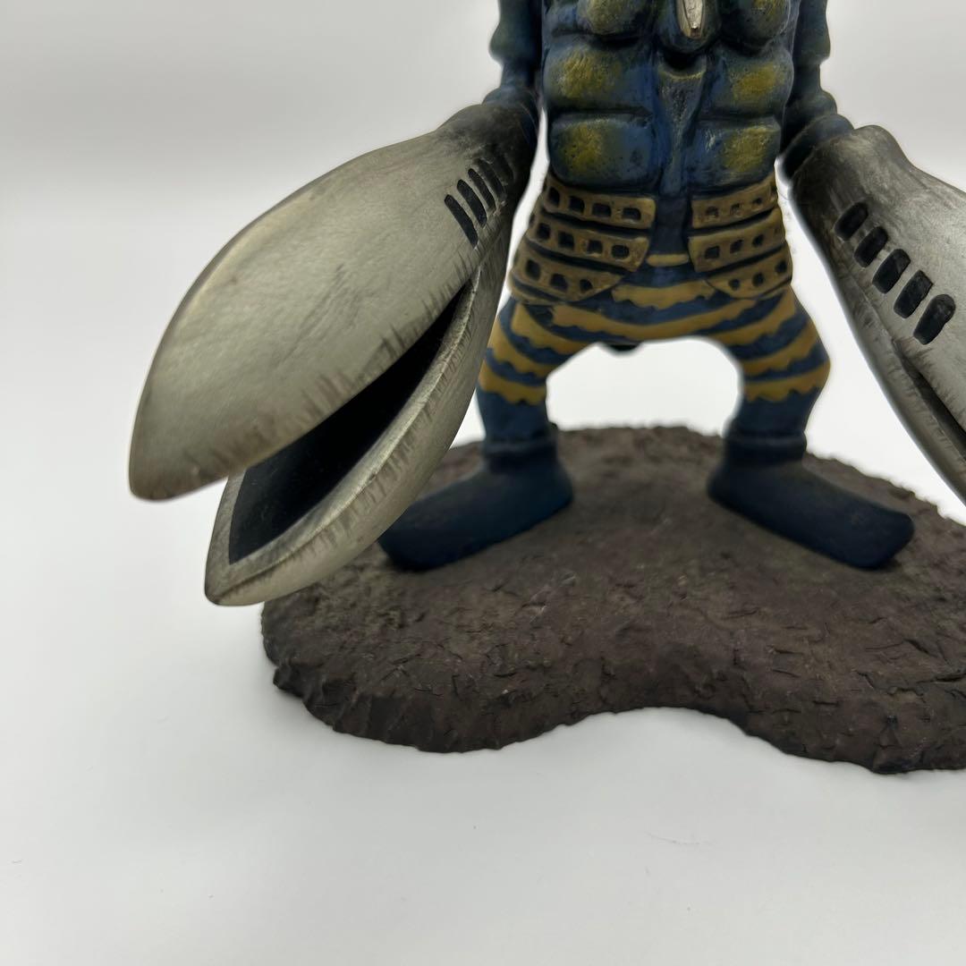 美品　おとなりのかいじゅうフィギュア　バルタン星人　希少