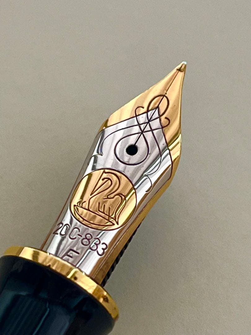 pelican ペリカン　スーベレーン M800 緑縞　20C F 細字