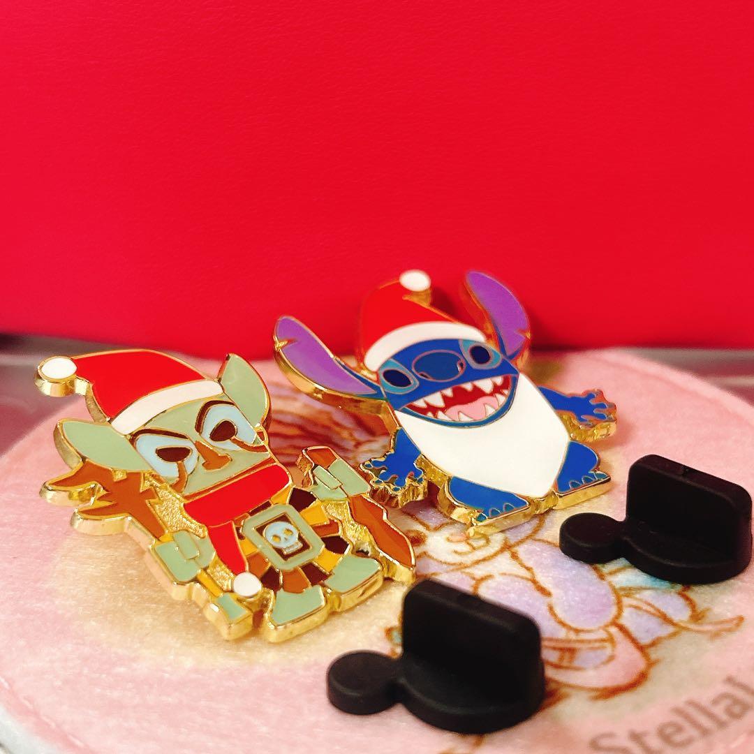 ディズニー ピンバッジ クリスマス サンタ スティッチ シリキ