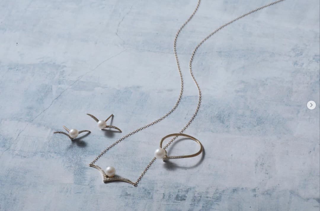 本日限定値　美品 K10+アコヤ真珠+ダイヤモンド リング(Lilas)