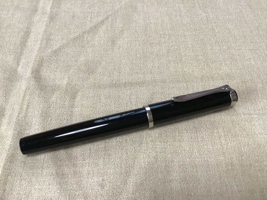 超美品ペリカン万年筆P205BK＋本革ケース新品コンバーター＋