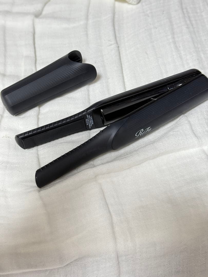 Refa ブラック ストレートヘアアイロン キャップ付き