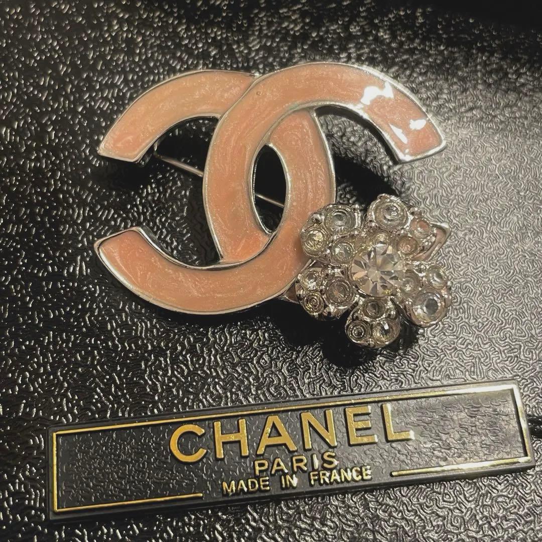 新品未使用級美品CHANEL シャネルブローチココマークピンクフラワー
