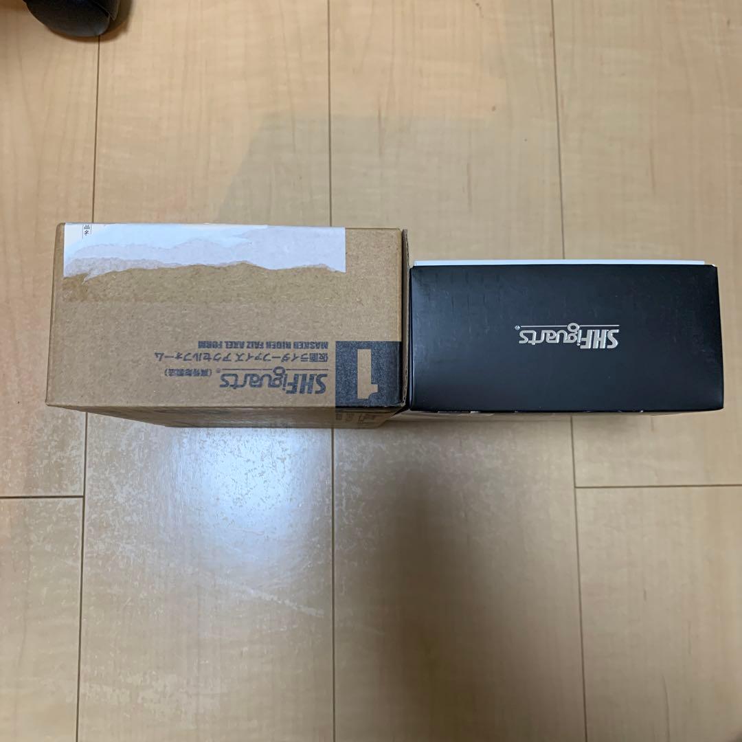 SH フィギュアーツ真骨頂　仮面ライダーファイズ　アクセルフォーム　セット