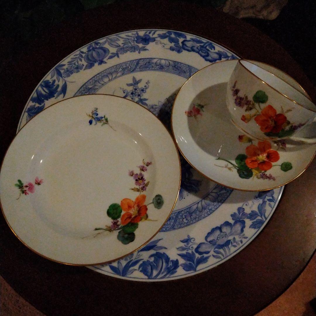 ヤマザキ様専用です ピンクの薔薇と紫の菊、オレンジのナスタスチウム