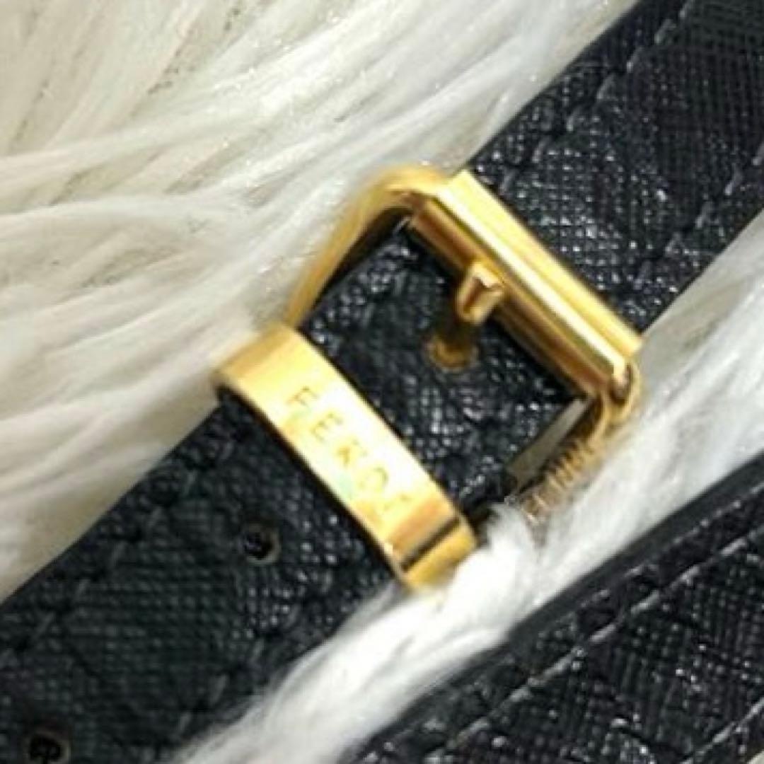 美品　FENDI ズッキーノ　FF柄　カメラバッグ　ショルダーバッグ　グレー