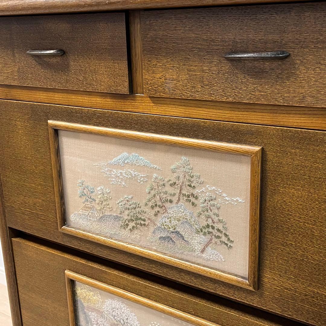 こ50)戸塚刺繍 風景画 木製多段チェスト 洋箪笥 - メルカリ