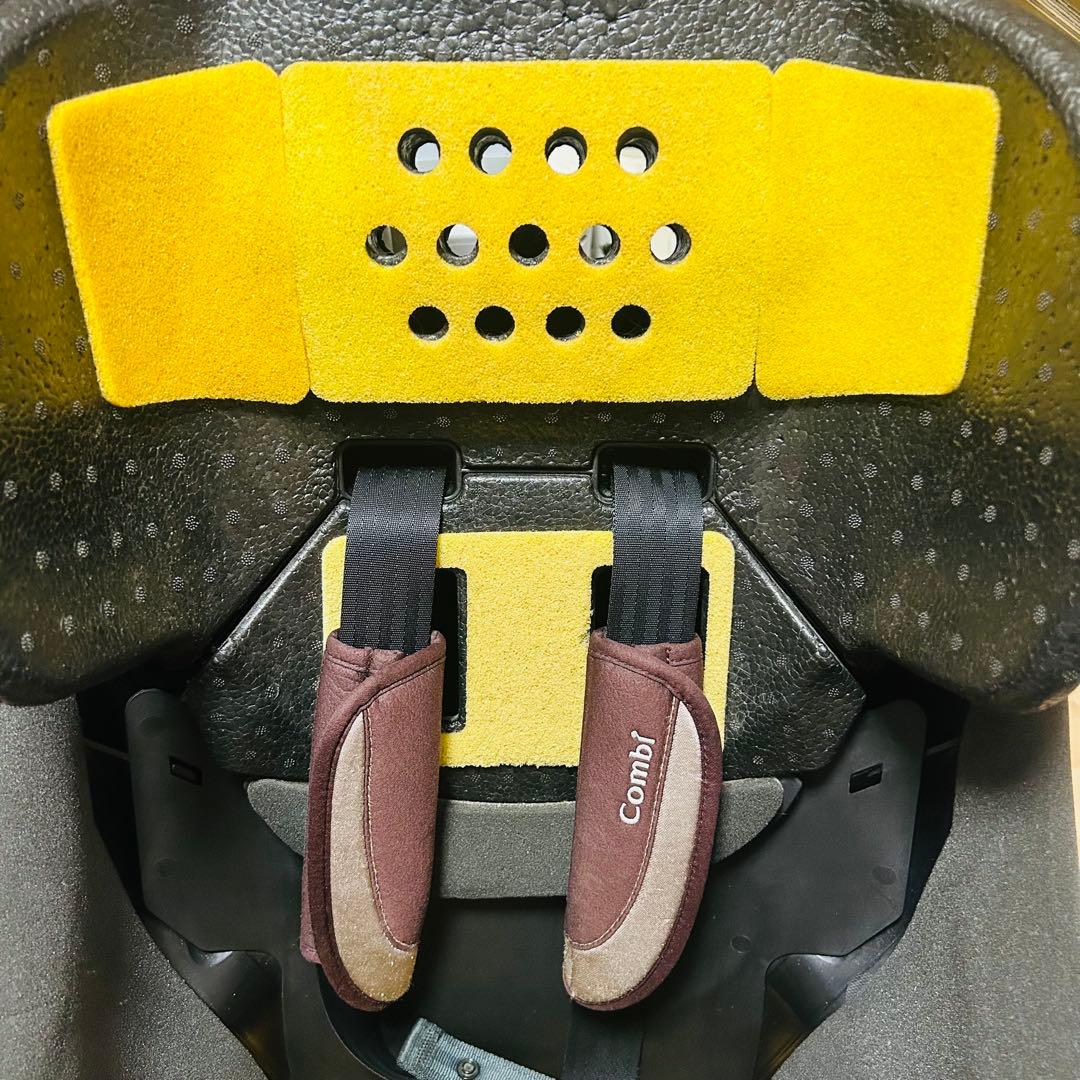 【美品】Combi 　ネルーム　チャイルドシート　ISOFIX NF-700