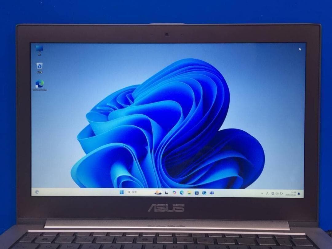 ASUS UX31E 13.3型TFT液晶 薄型・コンパクト ノートパソコン ASUS