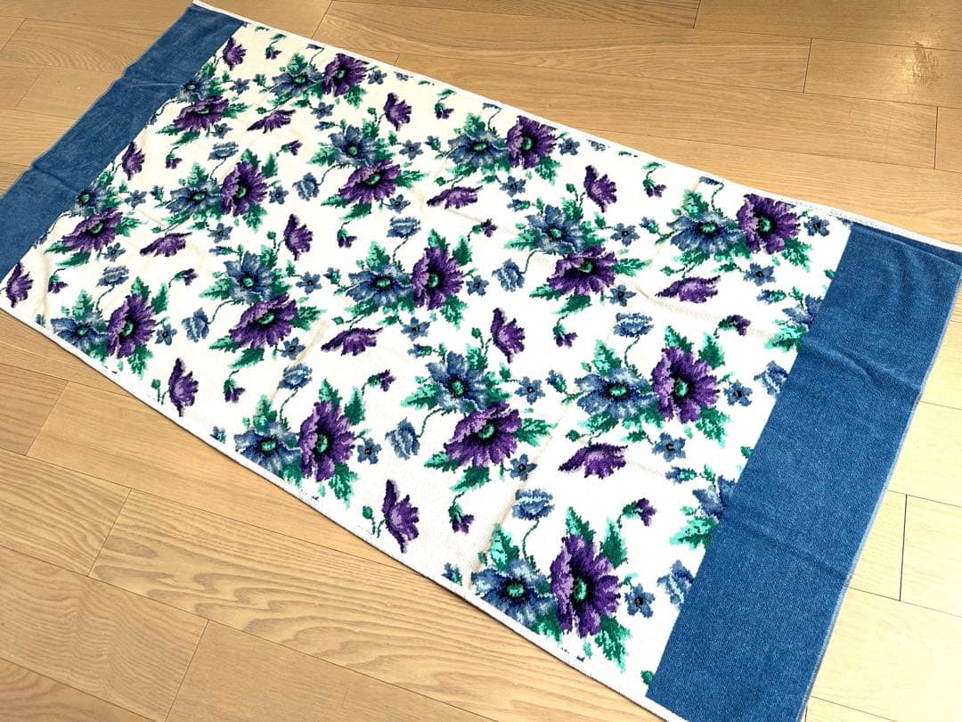 未使用2️⃣ フェイラー 大判FEILER 花柄 バスタオル 100%コットンの