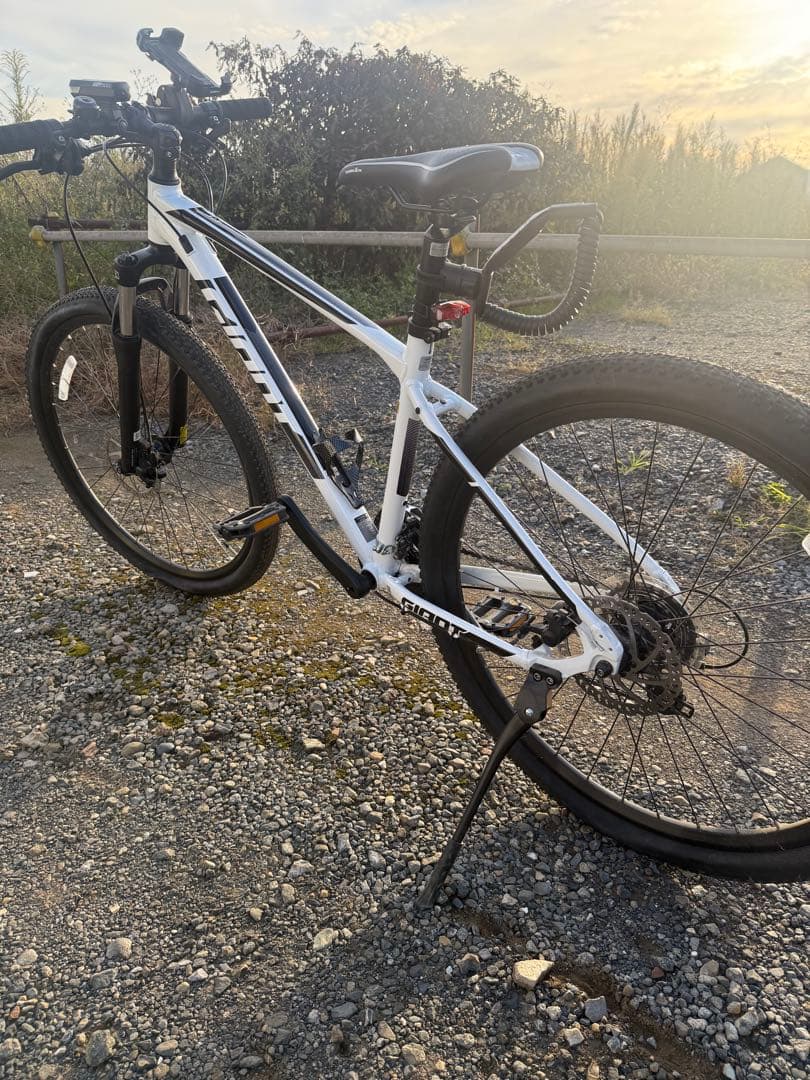 GIANT ATX 2022モデル 訳あり 引き取り限定 埼玉県川越