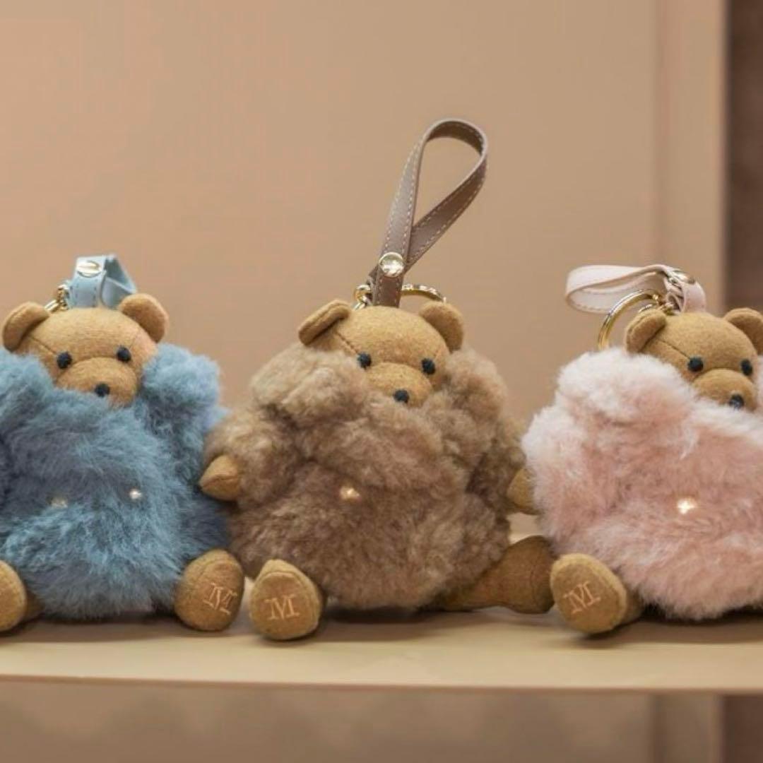 美品・保存袋付き】MaxMara テディベア チャーム ぬいぐるみ - メルカリ