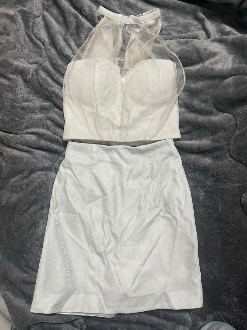 ホルターネックxラメニットセットアップキャバドレス