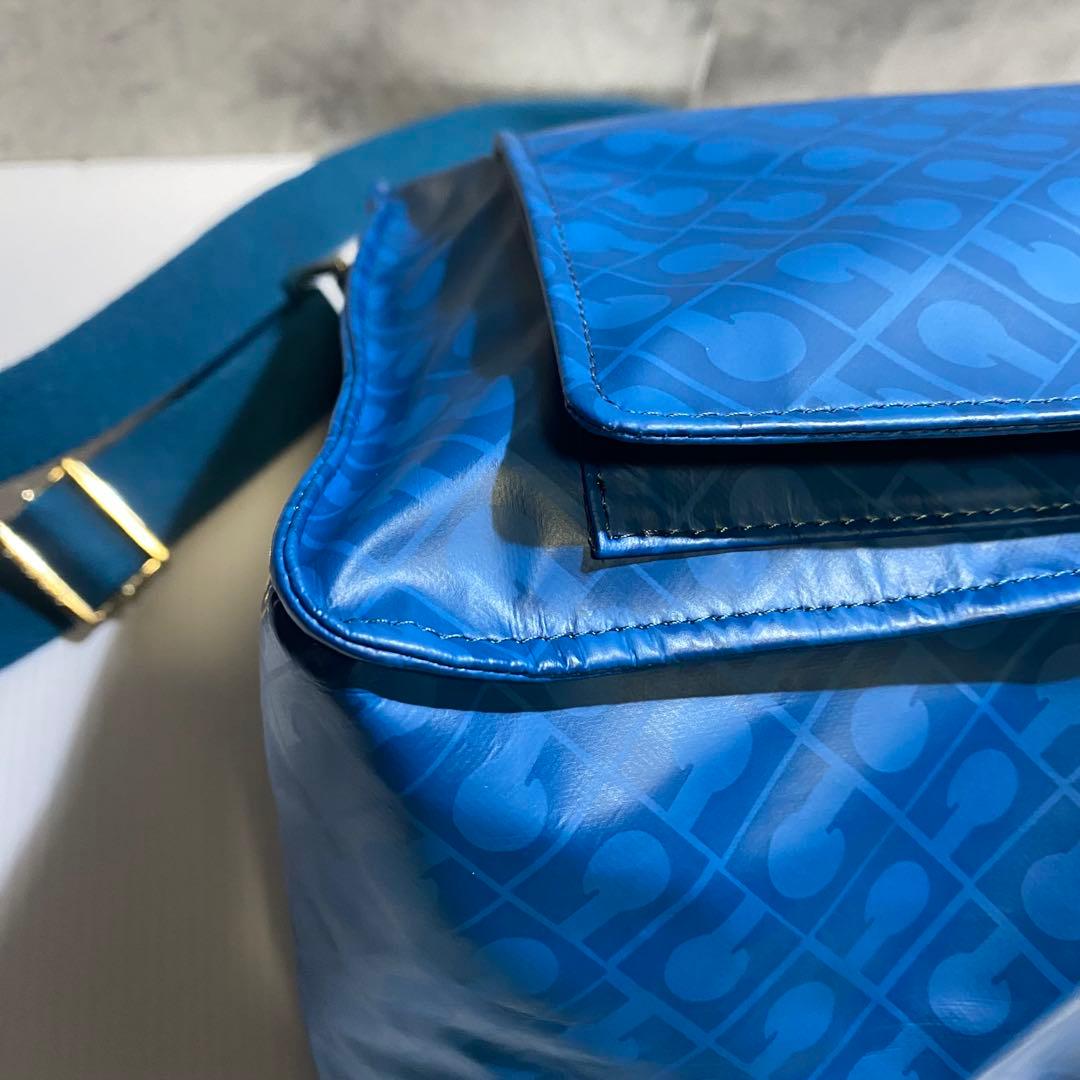 【極美品】GHERARDINI　ソフティ　ショルダーバッグ　ブルー