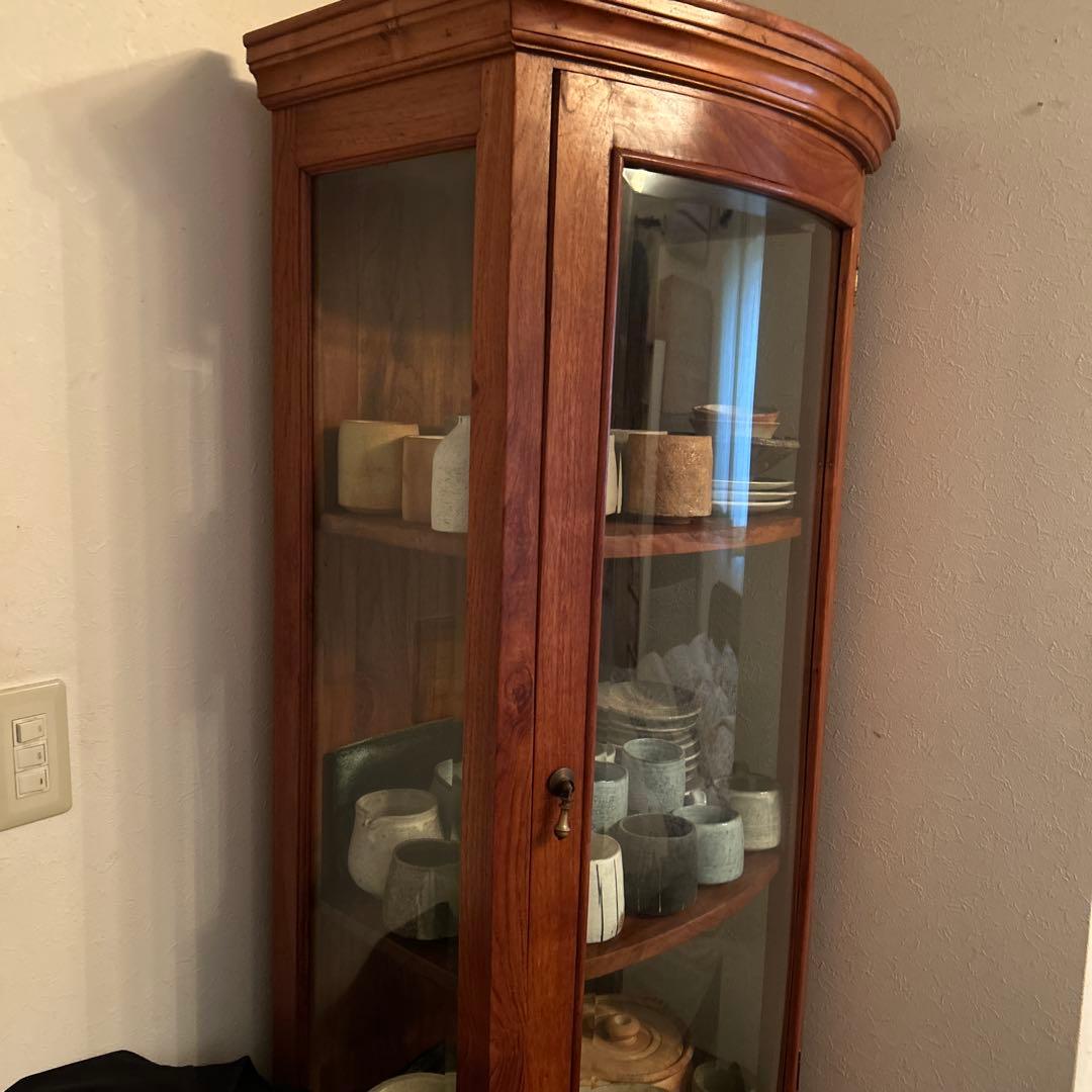 木製コーナーキャビネット ガラス扉付き CAGUUU デザインコーナーキャビネット ガラス扉付き多機能キャビネット