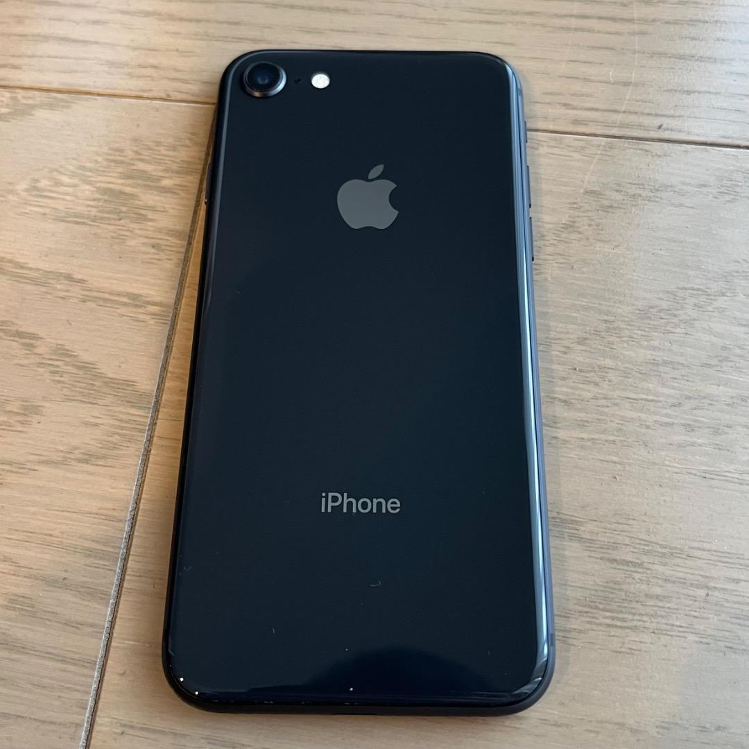 Apple iPhone 8 ブラック 本体 64GB 中古
