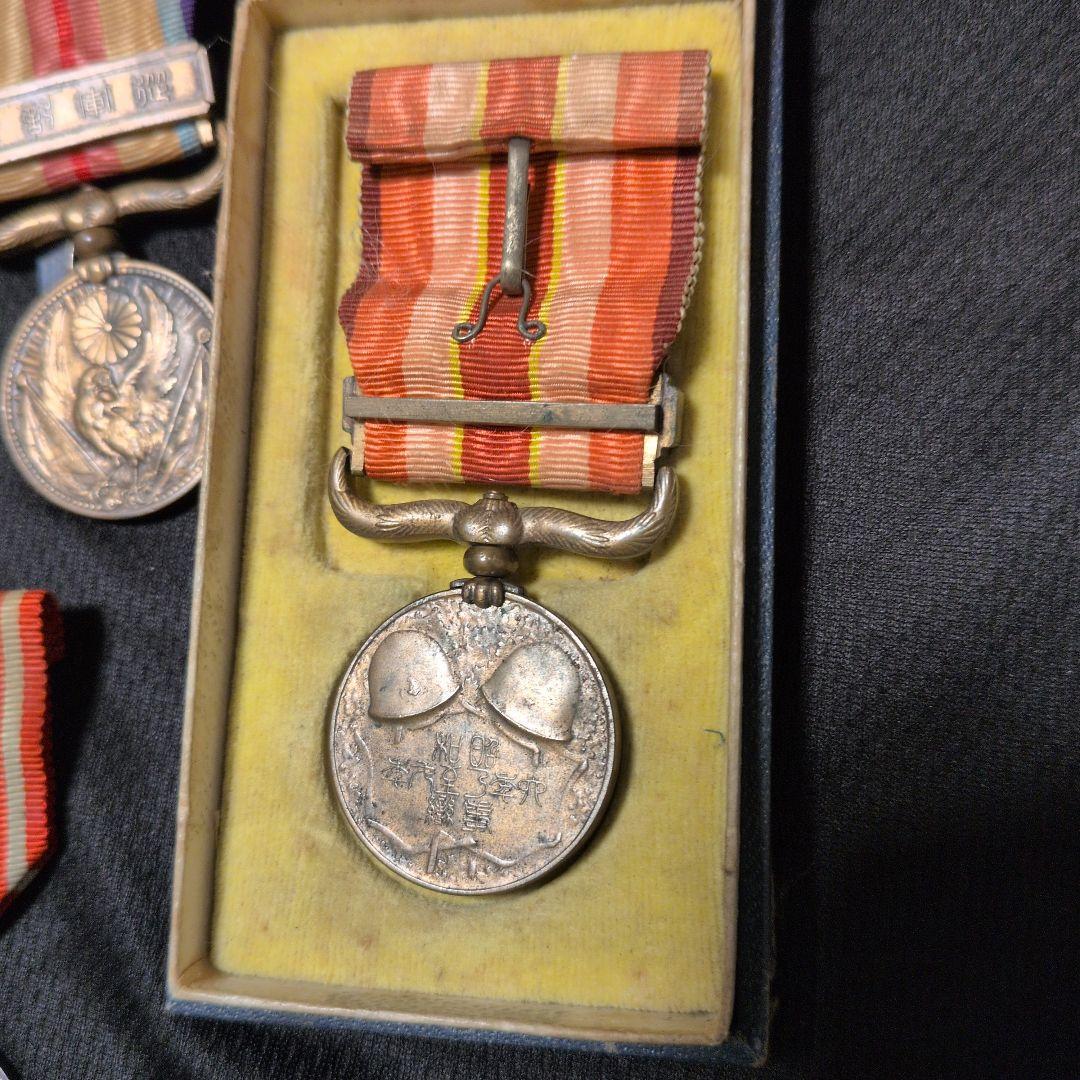 日本 軍　当時物　勲章まとめて６点　大満州建国功労章　金鵄勲章　満州事変