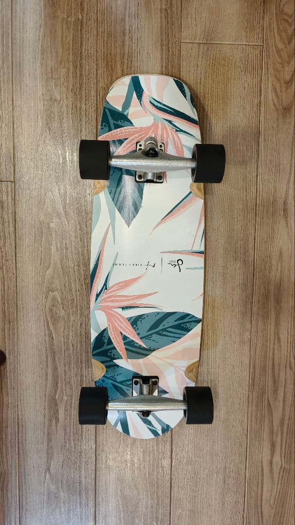 サーフスケートボード　 リッカ × ジェシカ・ミユキ　コラボレーションモデル
