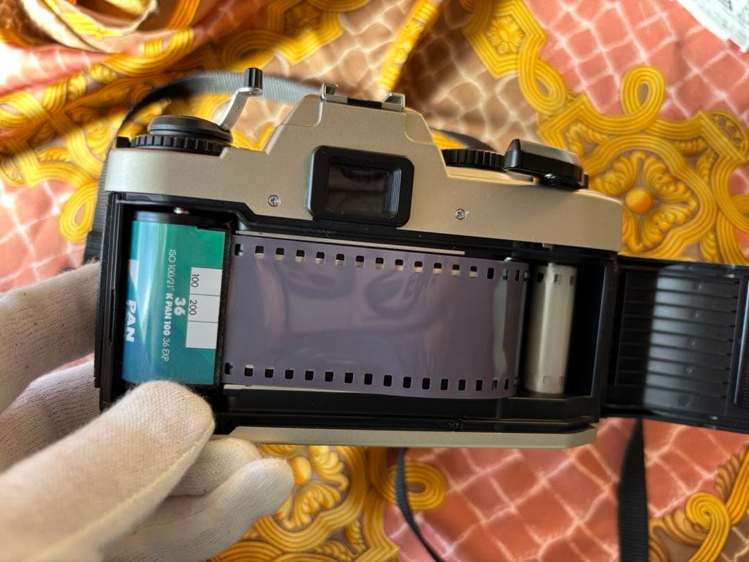 早い者勝8日、月曜日のみ価格Nikon FE10 35-70mmレンズ完動美