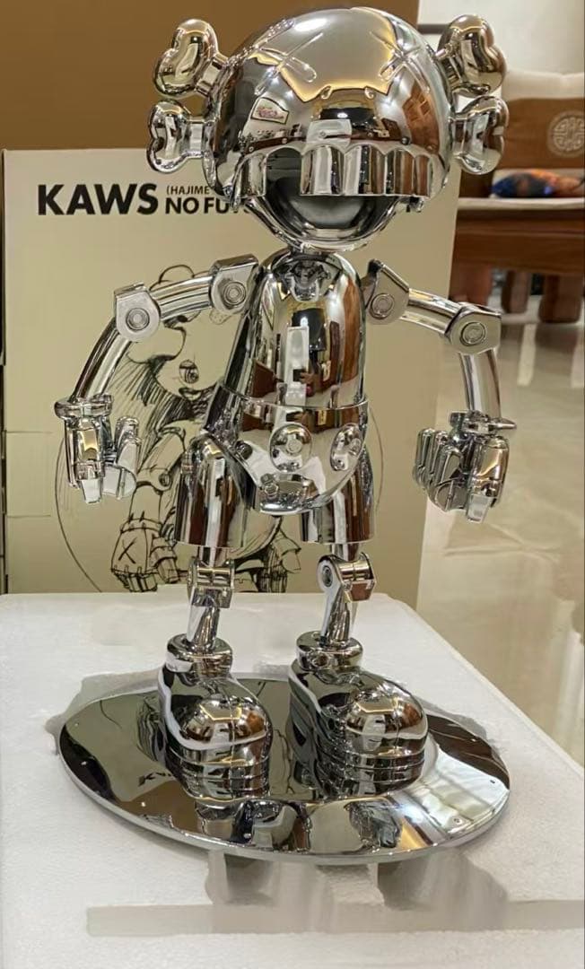 KAWS✕空山基 オリジナルフェイク メディコムトイ - メルカリ