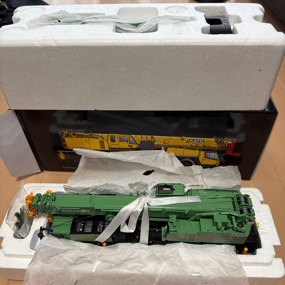 KATO KA-1300R クレーン車 1/50スケール