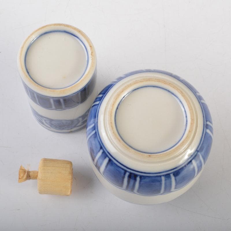 茶道具　漆塗　茶箱　黒楽茶碗　独楽棗など　七点　一式　V　6549