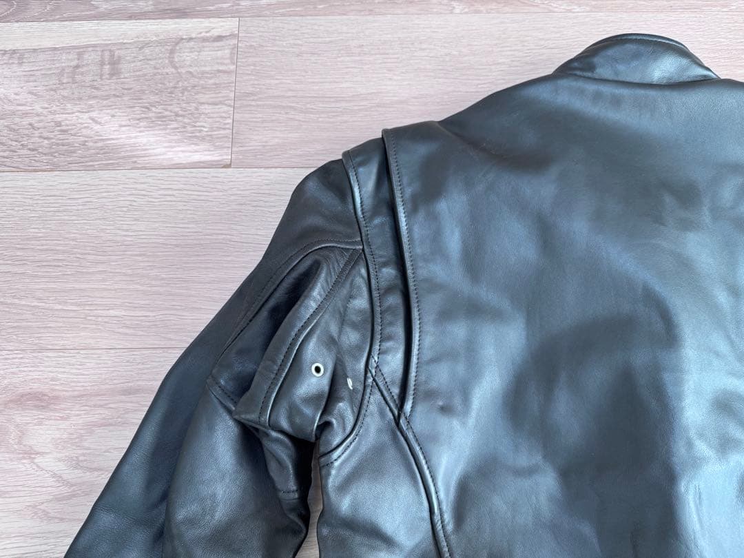 TRICKYシングルライダース レザージャケット 牛革 黒の通販はau PAY