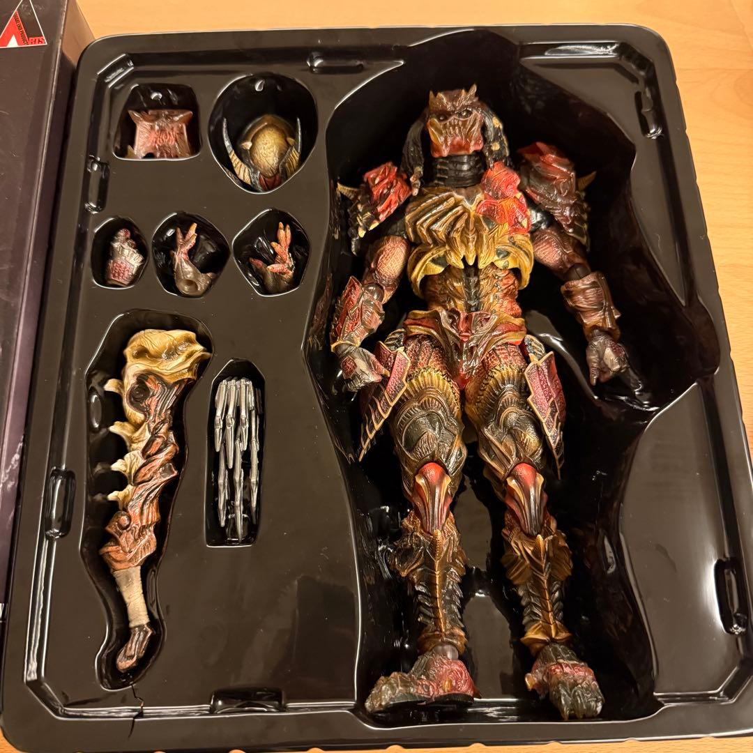 プレデター バリアント プレイアーツ フィギュア バリアント