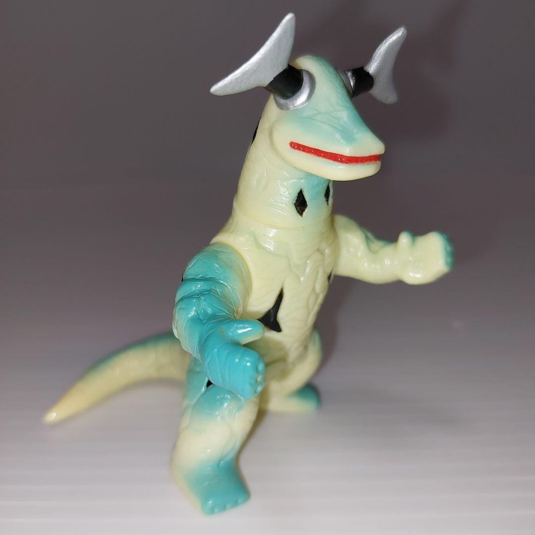 ☆ブルマァク魂 ミニフィギュア エレキング！当時物ソフビ - メルカリ