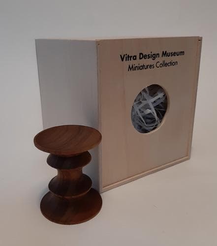 Vitra ミニチュア ウォルナットスツール Stool（Modell C)