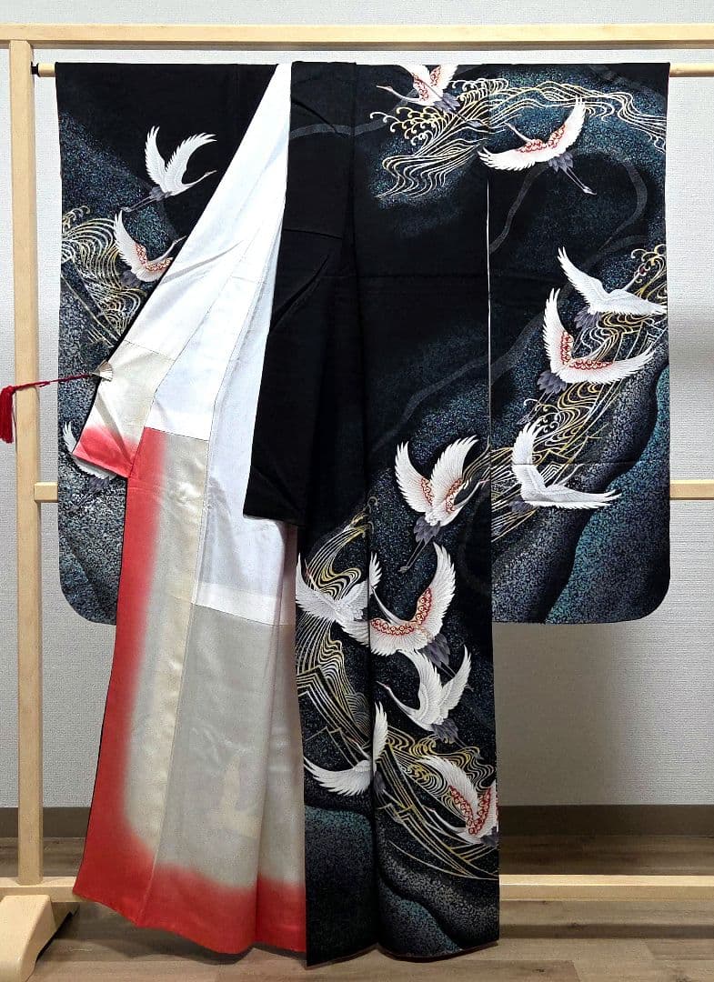 B5◇着物くつろぎ 鶴模様 金彩 刺繍 黒 瑞鳥 袷 正絹 成人式 振袖