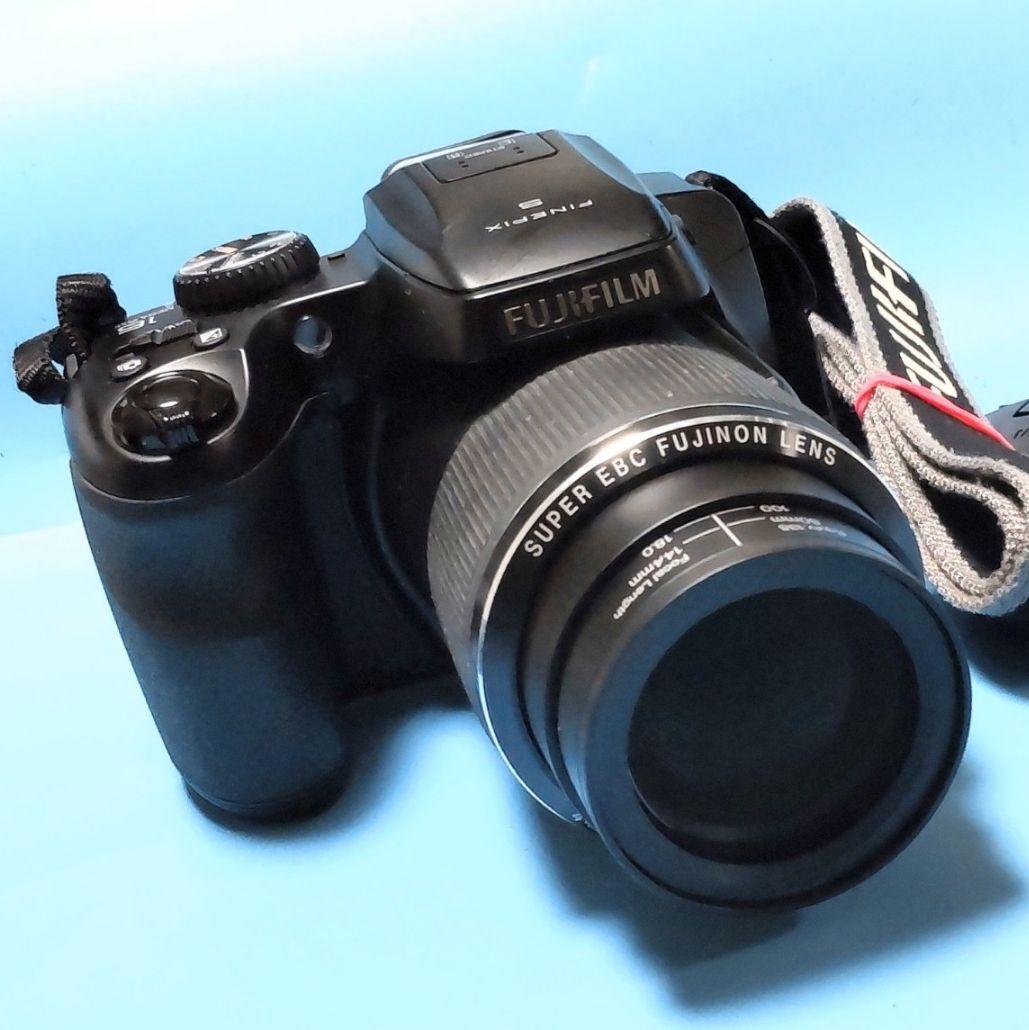 FUJIFILM Finepix S8400【動作確認済】☆光学44倍ズーム☆