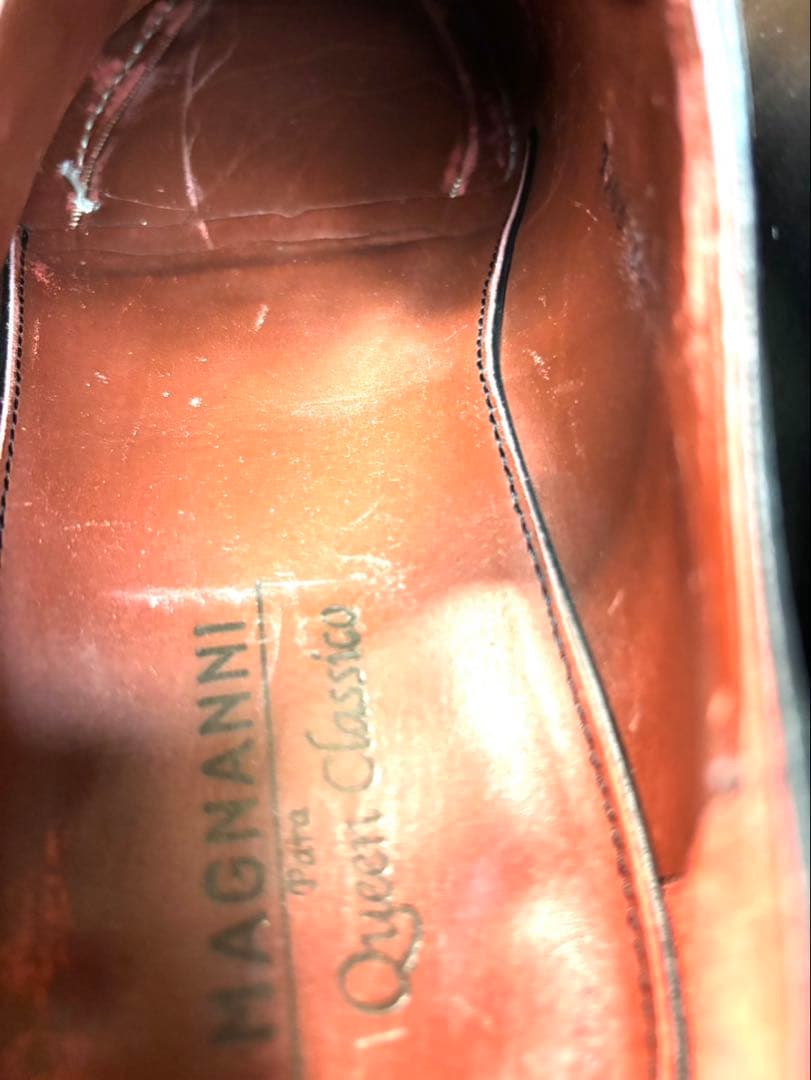 美品　MAGNANNI ホールカット　オパンケ　EU39 黒　本革