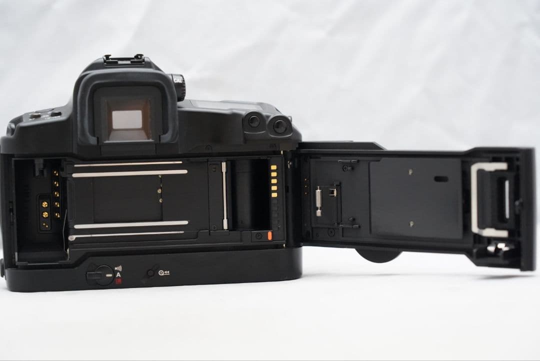 ☆通電OK☆ キャノン イオス 3 アイ コントロール 大人気フィルムカメラ