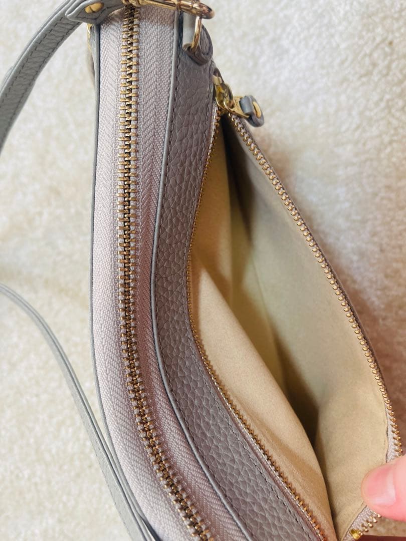 【美品】アタオ オフィスブーブー グレージュ