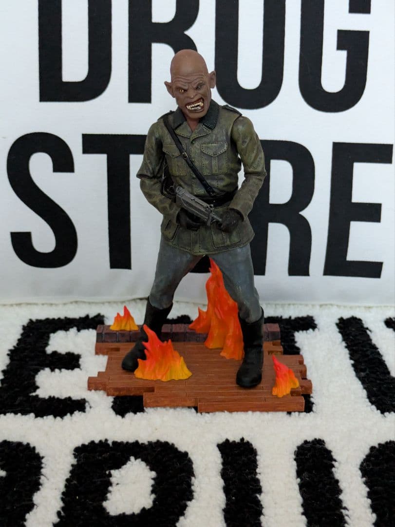 「SOTA TOYS ダークマン、狼男アメリカン フィギュア」ソタ