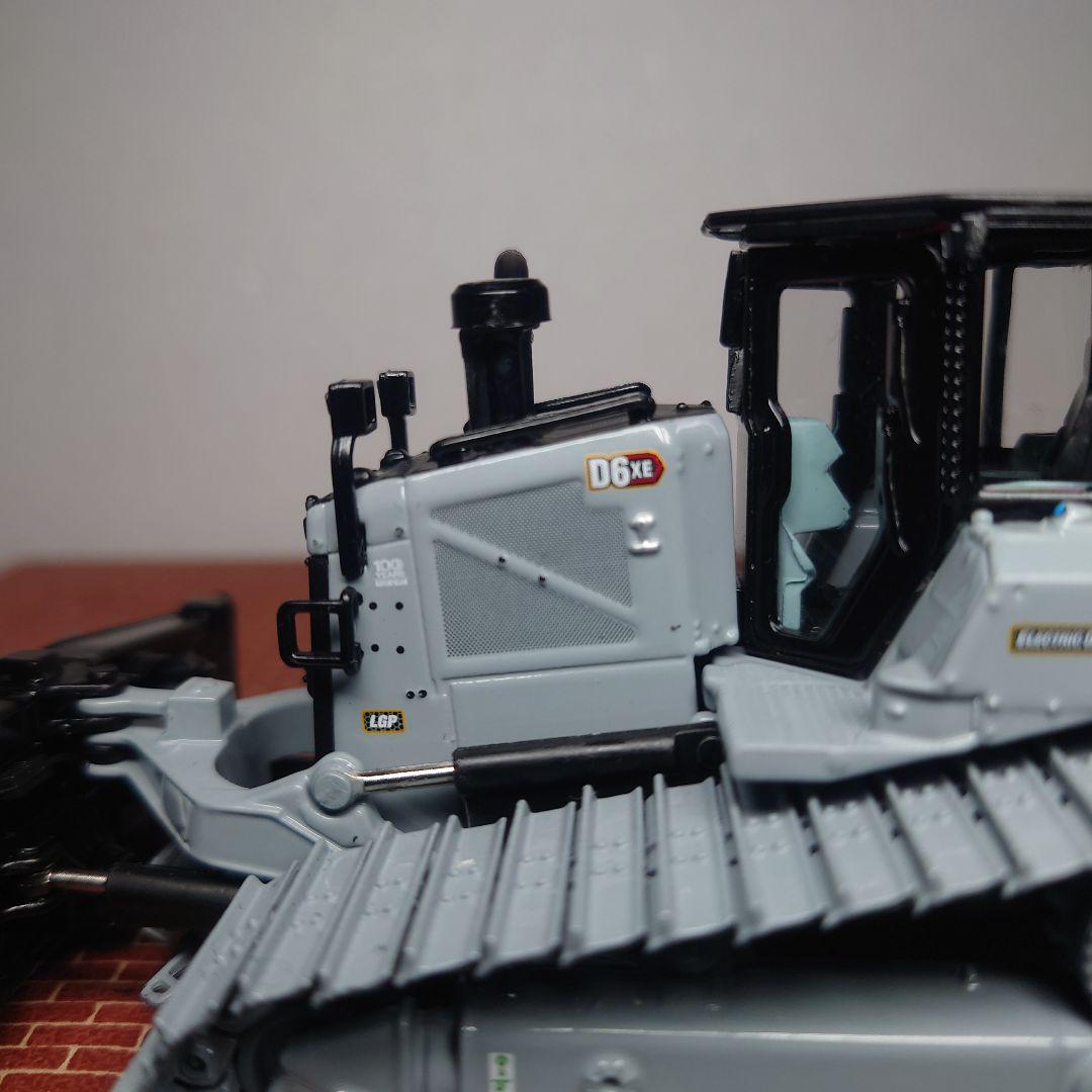 CAT D6 XE LGP 100周年限定カラー(1/50)グレー キャタピラー