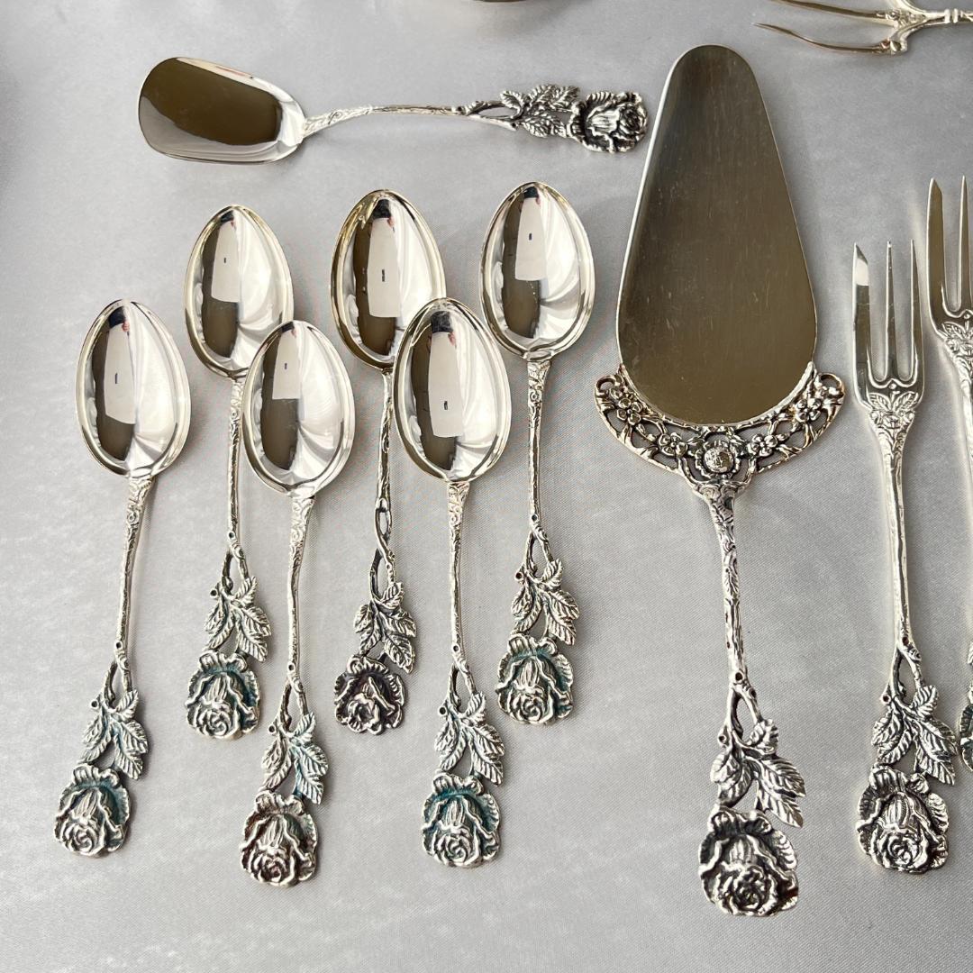 ドイツ】 ヒルデスハイムローズのデザートセット 16本ケース 薔薇モチーフ