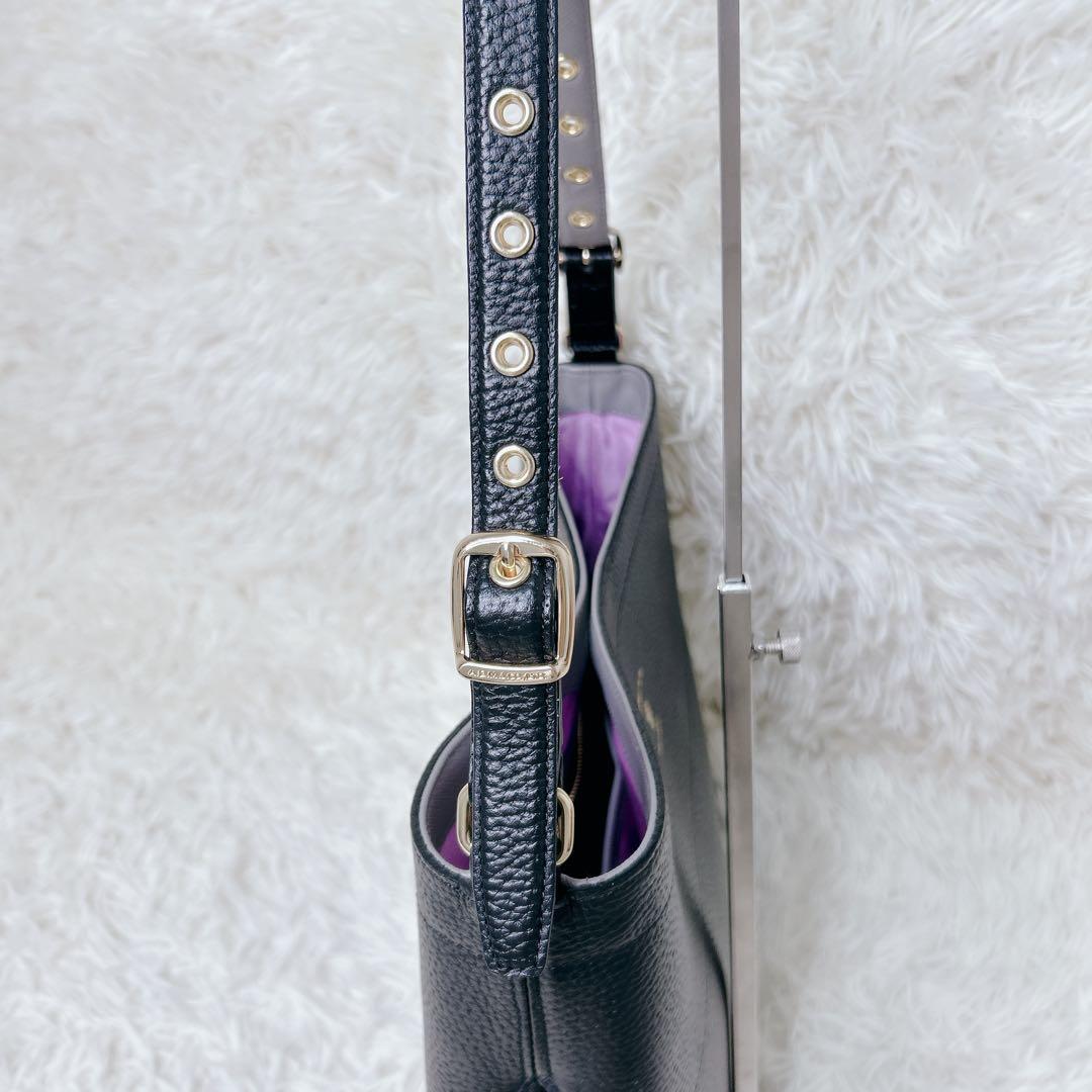 A.D.M.J 高級　本革 ワンショルダー 黒 シボ革 A4 ポーチ付　GC付き