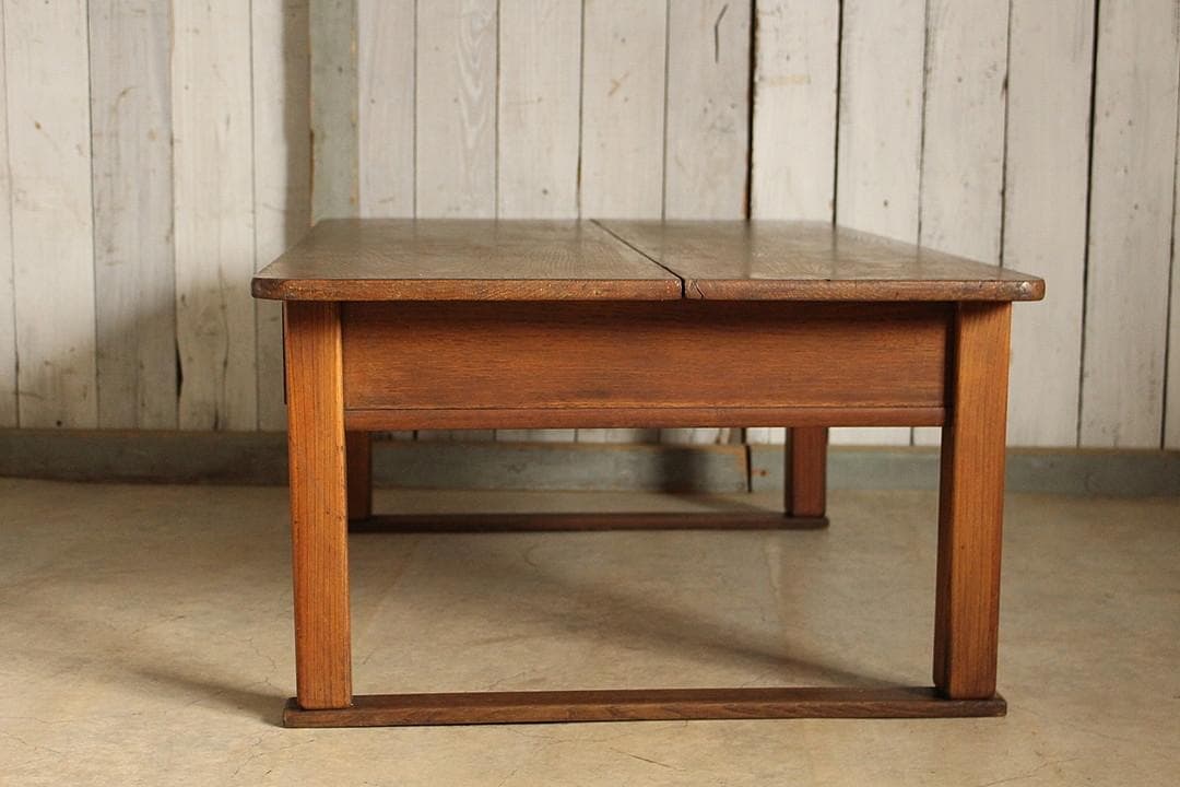 古く味のある木製の机 引き出し2杯 ローテーブル 作業台 古家具