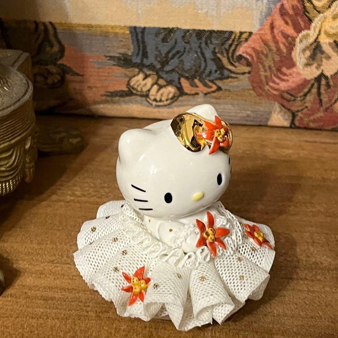 100体限定 ハローキティ アイリッシュドレスデン 陶器製 置物