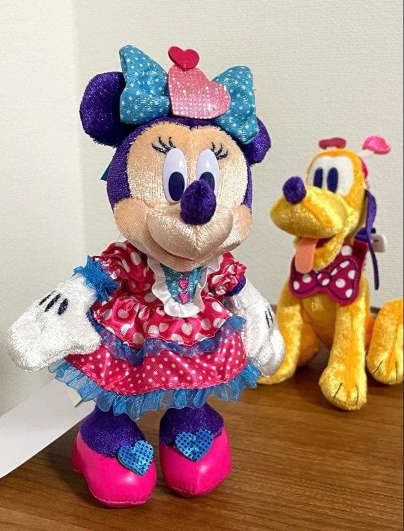 お顔厳選❣️パルパルーザ ミニーのファンダーランド ぬいぐるみバッジ