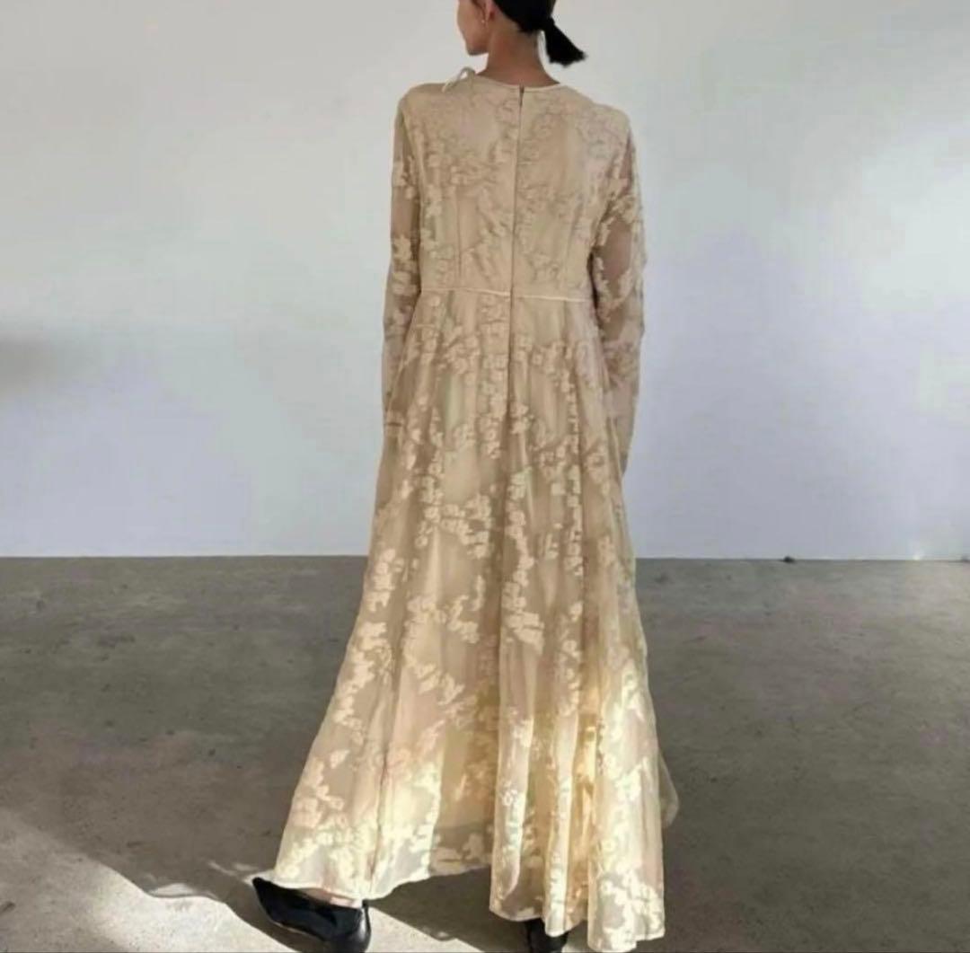 CLANE バージュフラワージャガードワンピース ベージュ　オケージョン