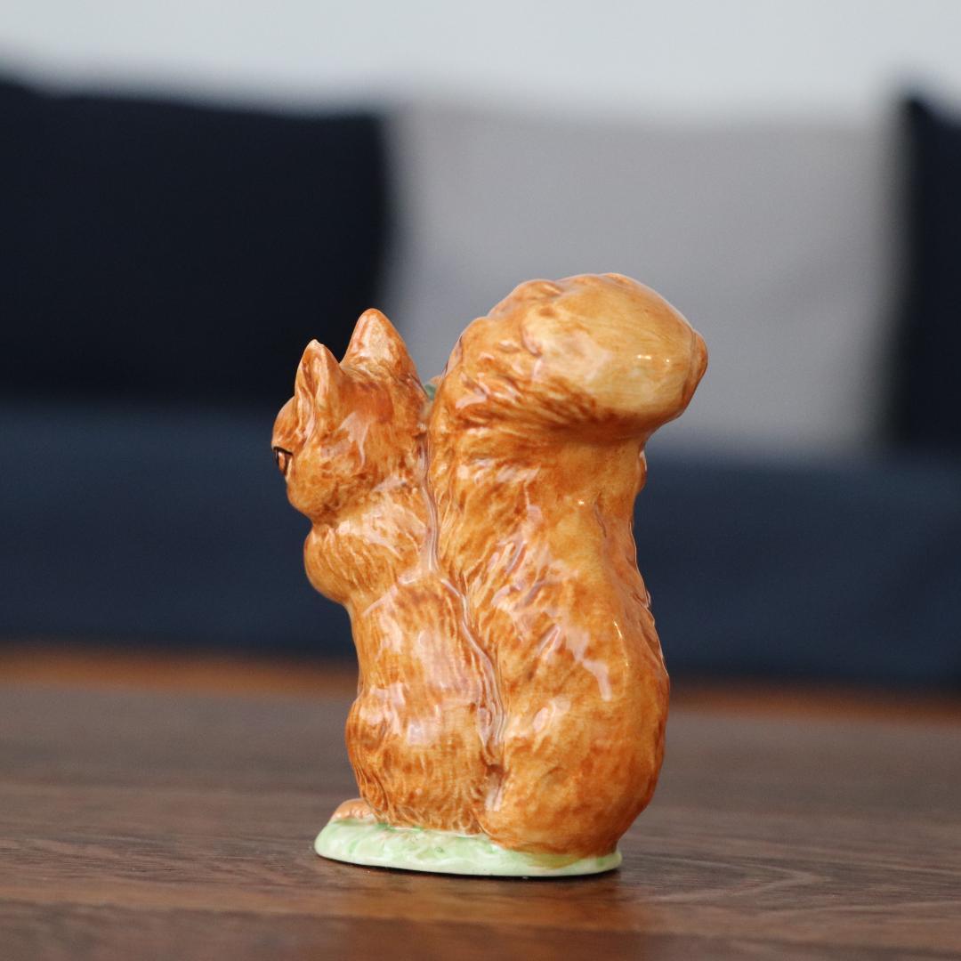 BESWICK ENGLANDきたりすナトキン 陶器オブジェ