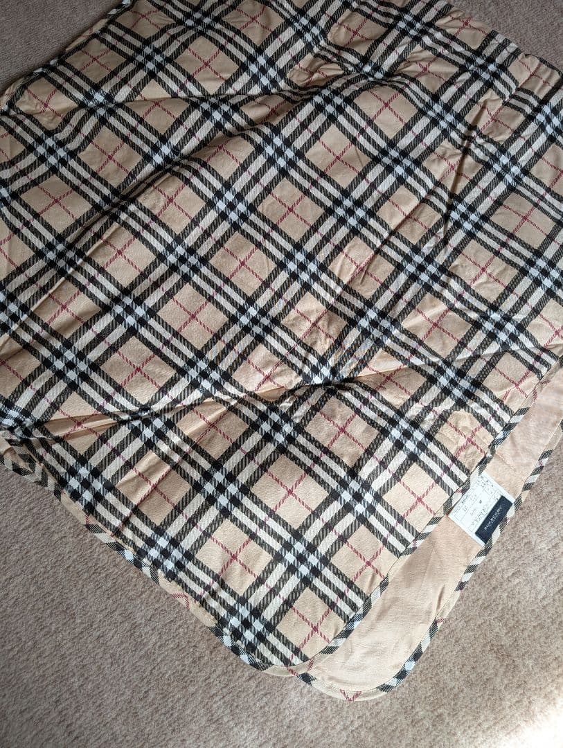 バーバリー ひざ掛け ダウン ノバチェック 新品 未使用品 タグ付き