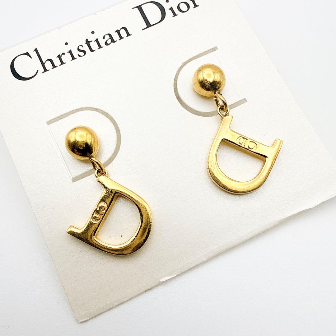 3009 台紙付き✨Dior ピアスCD ロゴ 希少 刻印 - メルカリ