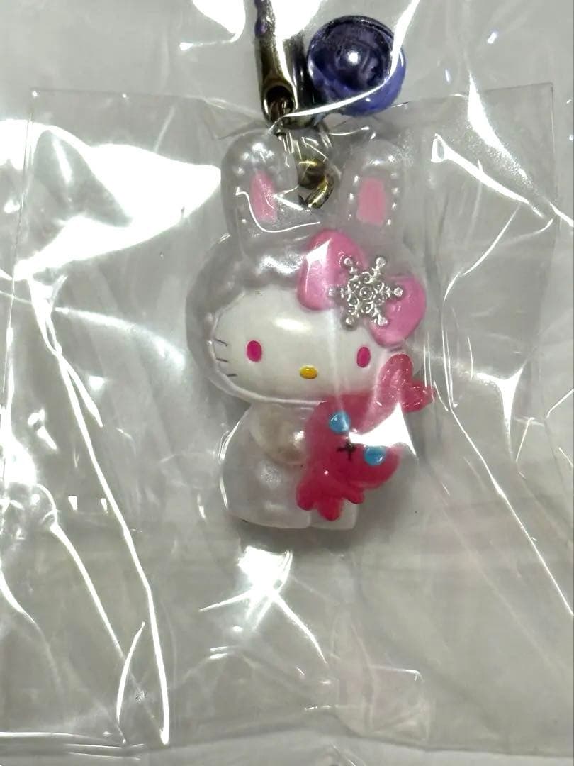 ご当地限定　ハローキティ　北海道限定　うさぎ　雪うさぎ　ストラップ　キーホルダー